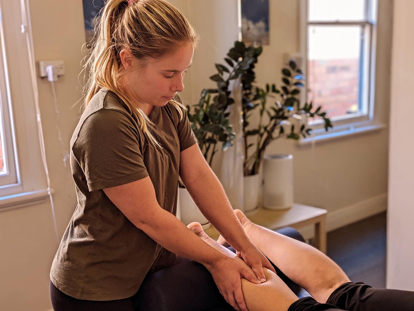 Calf and Achilles pain is a common complaint, especially among runners, sports-people or keen walkers.
Our physios are able to diagnose, treat and manage these conditions through hands on and exercise therapy as well as education and advise on getting back to what you enjoy!